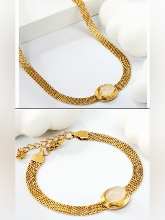 Jewelry - Gold Mesh Bracelet with Cream Stone Accent